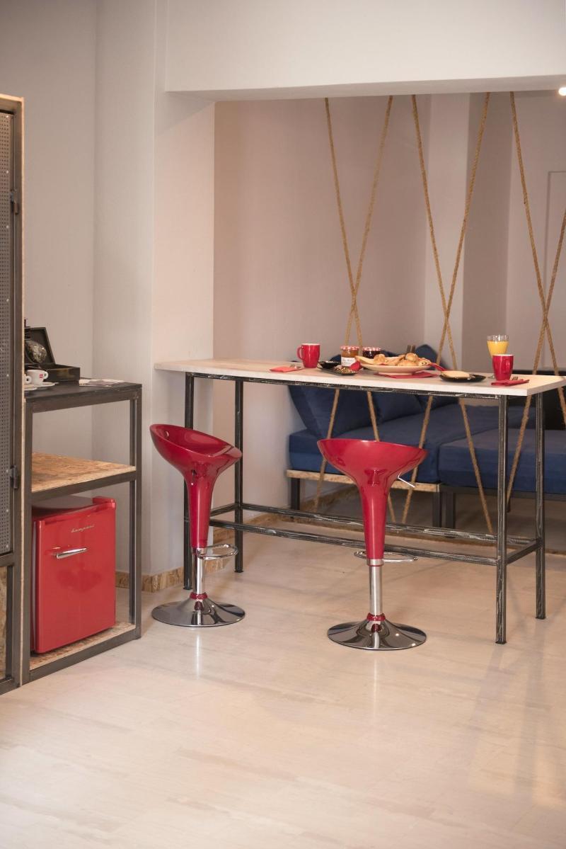 Piraeus Premium Suites Экстерьер фото